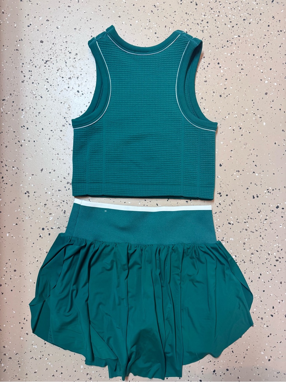 Wowens Green Athletic Tank and Skirt Set
